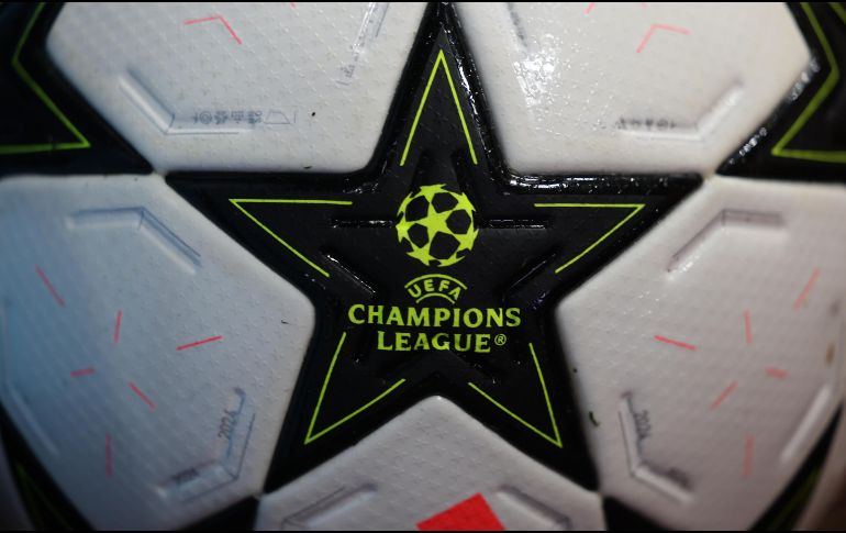 El balón con el que se disputó el partido entre Arsenal y Mónaco en la Champions League. EFE / EPA / ANDY RAIN