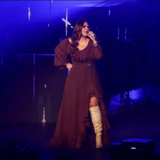 Yuridia canceló presentaciones en Jalisco y Querétaro por quedarse sin voz