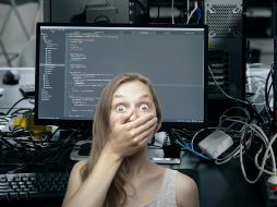 Si el router tiene antenas internas, lo ideal es colocarlo de forma horizontal o vertical. ESPECIAL/Pexels