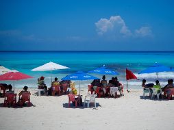 Según con la legislación aprobada en 2022, al completar el primer año de servicio, los trabajadores adquieren el derecho a disfrutar de 12 días de vacaciones pagadas. NTX / ARCHIVO