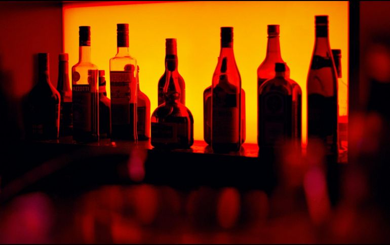 Handshake Speakeasy abrió hace cuatro años en plena pandemia y ha conseguido expandirse, con un equipo de 34 personas involucradas en todas las actividades, que cada día cambian sus funciones. ESPECIAL/ Foto de Sérgio Alves Santos en Unsplash