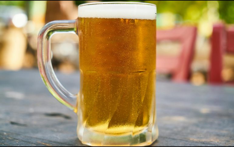 Es una bebida tradicional que se frecuenta mucho en los festejos del país y el mundo se trata de: la cerveza. PEXELS/Engin Akyurt