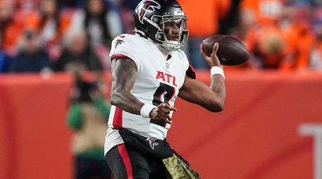 Michael Penix tendrá su primera titularidad en la NFL ante los Giants de Nueva York. AP/D. Zalubowski