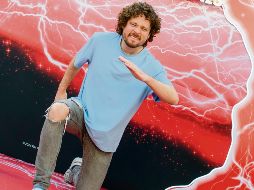 El empresario Luisito Comunica posa durante la premier de la cinta “Sonic 3: La Película”. ESPECIAL