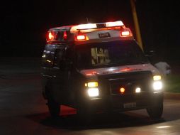 Personal de la Fiscalía del Estado quedó a cargo de las investigaciones por los hechos en los que falleció un policía y otro fue herido. ESPECIAL