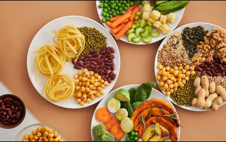 Los frijoles cuentan con propiedades neuroprotectoras, antiinflamatorias y anticancerígenas, lo que los convierte en un alimento de gran impacto en la salud. Pexels