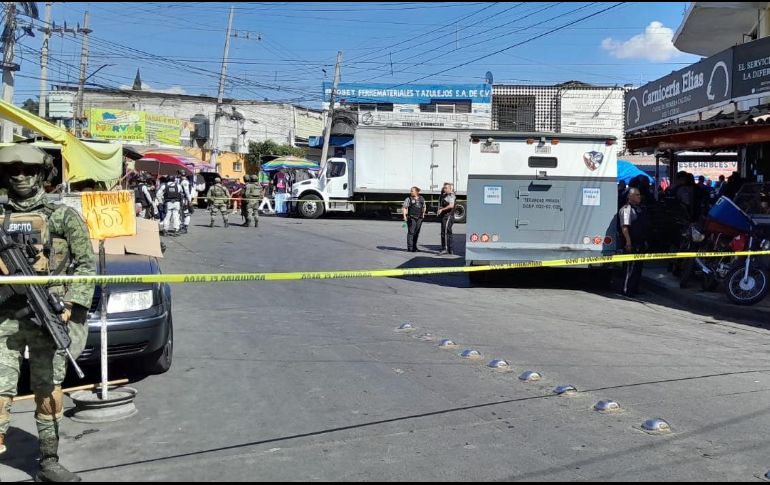 Al lugar llegaron elementos de la Policía de Tlaquepaque y de la Fiscalía de Jalisco para iniciar las investigaciones. ESPECIAL