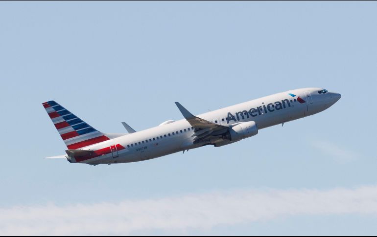 American Airlines no ha dado más detalles sobre qué problema técnico provocó la suspensión de los vuelos y la aerolínea no respondió de inmediato a una solicitud de comentarios. EFE / C. J. Gunther