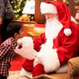 Abren investigación en Mauritania por video sobre la visita de Santa Claus a una guardería