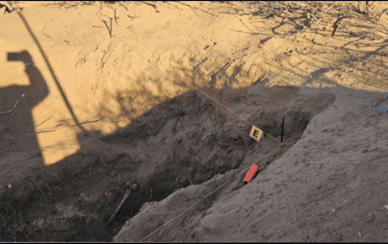 Las osamentas y los indicios se trasladaron a Ciudad Juárez para su análisis e investigación. ESPECIAL/X/@Fiscalia_Chih.