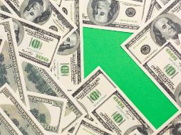 Este último viernes del 2024, la divisa mexicana en los mercados internacionales abre en 20.28 pesos por dólar,.