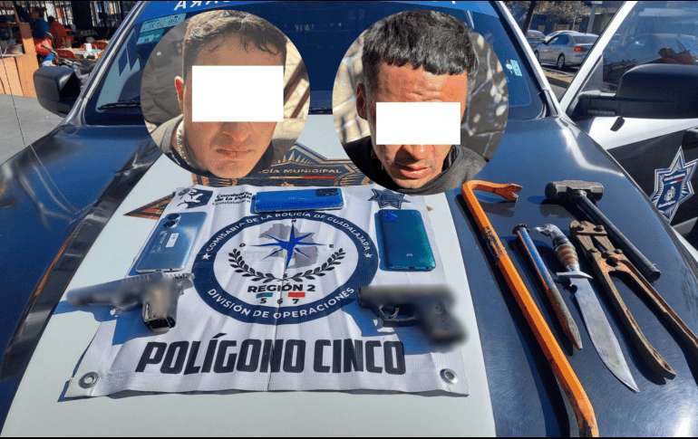 Orlando ‘N’ y Rogelio ‘N’ de 26 y 29 años de edad respectivamente, fueron sorprendidos saliendo de la casa. ESPECIAL