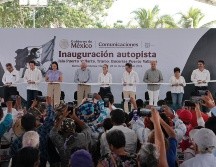 Con una inversión de 2 mil 024 millones de pesos, este sábado se inauguró el tercer tramo de la autopista Jala-Puerto Vallarta que contempla una extensión total de 173 kilómetros y la cual disminuirá recorridos de Jalisco a Nayarit a la mitad de tiempo. CORTESÍA