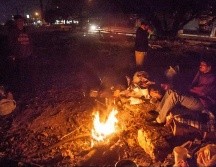 La Unidad Estatal de Protección Civil y Bomberos de Jalisco apagó 372 fogatas en todo el estado en Nochebuena. EL INFORMADOR / ARCHIVO