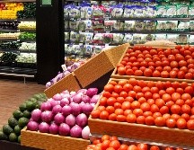 Esta día son especialmente atractivas las ofertas en uvas, productos cárnicos e incluso licores. EL INFORMADOR/Archivo