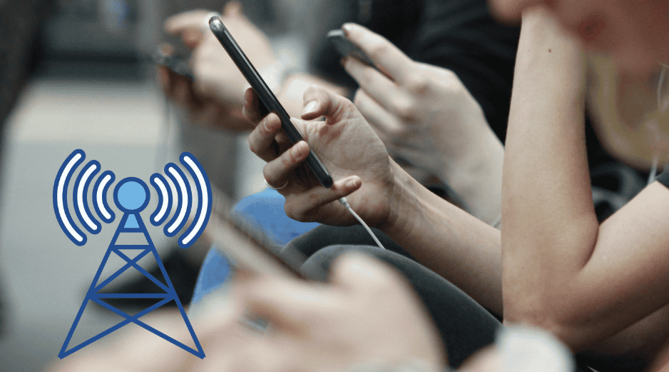 Siguiendo estas recomendaciones, podrás optimizar el consumo de internet móvil y evitar sorpresas en tu factura. Unsplash / Canva