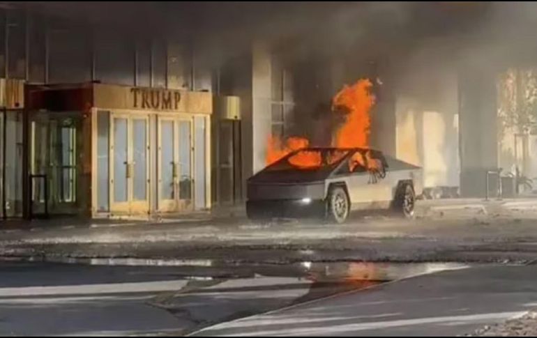 El conductor del Cybertruck murió y otras siete personas que se encontraban cerca del Trump International Hotel resultaron heridas. ESPECIAL / CAPTURA