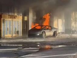 El conductor del Cybertruck murió y otras siete personas que se encontraban cerca del Trump International Hotel resultaron heridas. ESPECIAL / CAPTURA