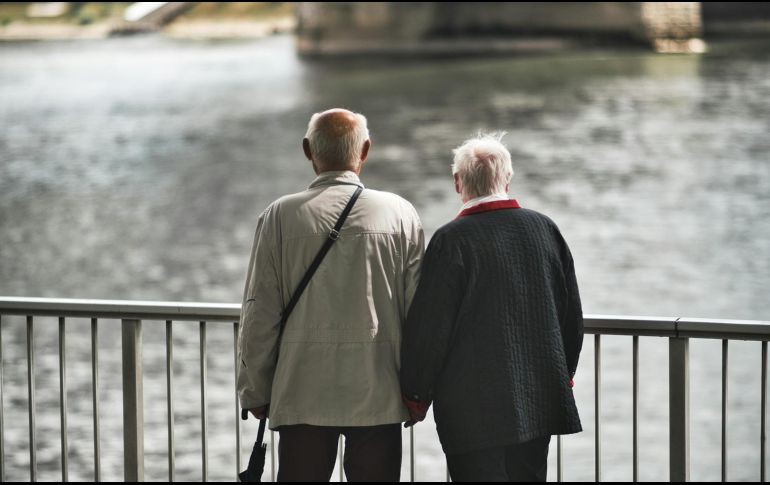 La clave para alargar la vida está en incluir alimentos ricos en fibra como base de tu desayuno. ESPECIAL/ Foto de Sheggeor laker en Unsplash