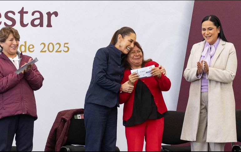 Sheinbaum destacó que su sexenio estará dedicado a visibilizar y valorar el trabajo de las mujeres mexicanas. SUN/ H. Salvador.