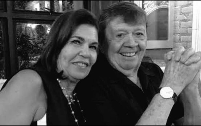 Chabelo y Teresa Miranda contrajeron matrimonio se conocieron en la década de los 50 y se casaron en 1969. ESPECIAL.