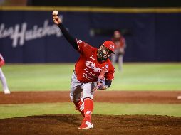 Luis Iván Rodríguez ganó el juego tras lanzar cinco entradas y un tercio. CORTESÍA/Charros de Jalisco