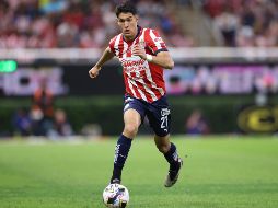 El defensa de Chivas, José Castillo, pasó de ser un fichaje con muy pocos reflectores a convertirse en uno de lo referentes del equipo. IMAGO7