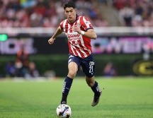 El defensa de Chivas, José Castillo, pasó de ser un fichaje con muy pocos reflectores a convertirse en uno de lo referentes del equipo. IMAGO7