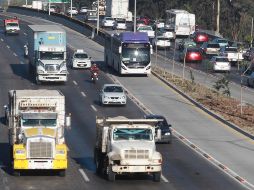 Muchos choferes de camiones de carga han dejado sus empleos por los robos. EL INFORMADOR/Archivo