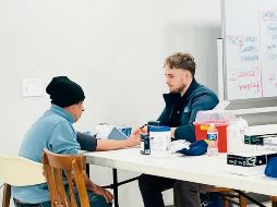 Personal consular atiende situaciones médicas de los connacionales. SUN