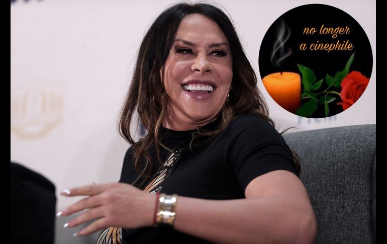 Los memes tunden en redes sociales a 