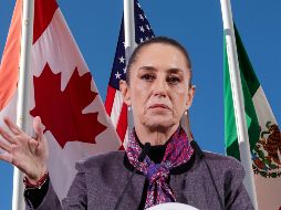 Claudia Sheinbaum, en la conferencia de prensa de hoy martes en Palacio Nacional. ESPECIAL / CANVA y EFE / M. Guzmán