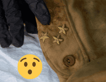 La restauración se realizó en una camisa y un pantalón. INAH / Mauricio Marat