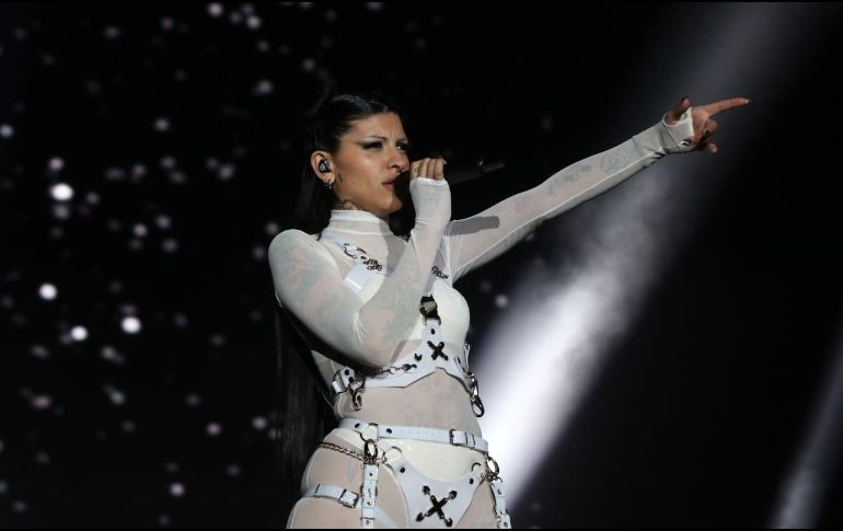 Cazzu durante una presentación en el Flow Fest. ARCHIVO / Agencia EL UNIVERSAL