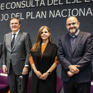 Karla Planter llama a universidades a fortalecer al país