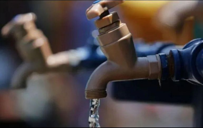 De acuerdo con la información proporcionada por la dependencia, el descuento del 50% en el costo del agua bimestral está dirigido específicamente a beneficiar a propietarios de inmuebles en sectores vulnerables, como parte de una estrategia de asistencia social. EFE / ARCHIVO