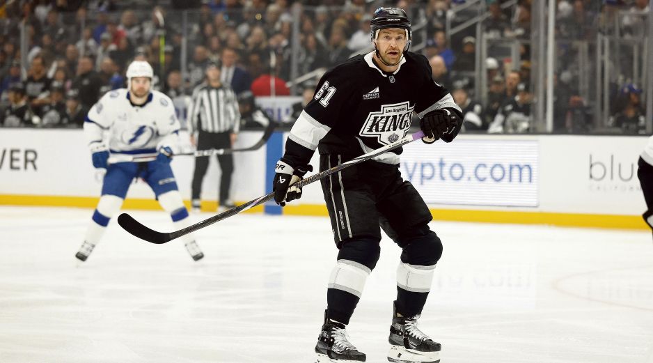 Los Kings y los Flames tenían programado originalmente jugar por la noche en la Crypto.com Arena. AFP/R. Martínez