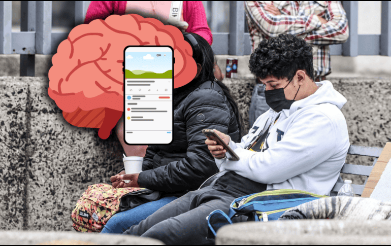 La dependencia tecnológica acrecenta la incapacidad de realizar actividades diarias sin el uso del teléfono. EL INFORMADOR / A. Navarro