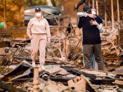 Habitantes de California se lamentan por la pérdida de sus hogares en zonas como Los Ángeles, Palisades, Pasadena, Hollywood Hills y Valle de San Fernando. AFP