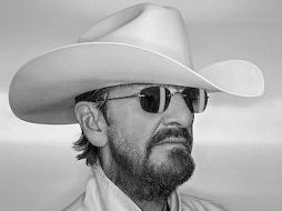 El músico lanzó su nuevo álbum, “Look Up”; un disco completamente country. ESPECIAL