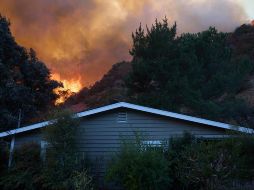 Mientras, hasta el momento Kenneth está contenido en un 80 %, Hurst en un 76 % y Eaton en un 15 %. EFE / A. DINNER