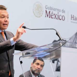 Pablo Lemus presenta a la SICT los proyectos prioritarios para Jalisco
