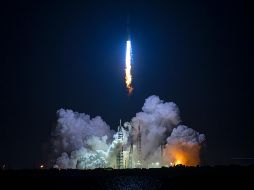 Al cabo de cuatro aplazamientos el cohete reutilizable NG-1 despegó esta madrugada desde una plataforma del Centro de la Fuerza Espacial de Cabo Cañaveral. EFE/ Blue Origin