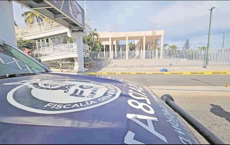 El jueves ejecutaron a ex jefe policiaco frente al Congreso de Sinaloa; había sido privado de su libertad mientras llevaba a su hija a la escuela. EL UNIVERSAL