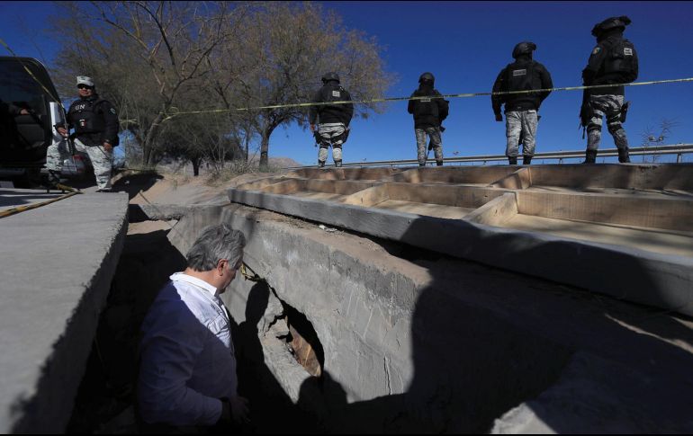 El túnel, custodiado por elementos del Ejército Mexicano y la Guardia Nacional, es objeto de una investigación liderada por la FGR. EFE
