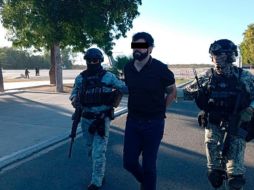 Autoridades trasladaron rápidamente por aire al detenido para evitar que grupos armados intentaran rescatarlo. X/OHarfuch