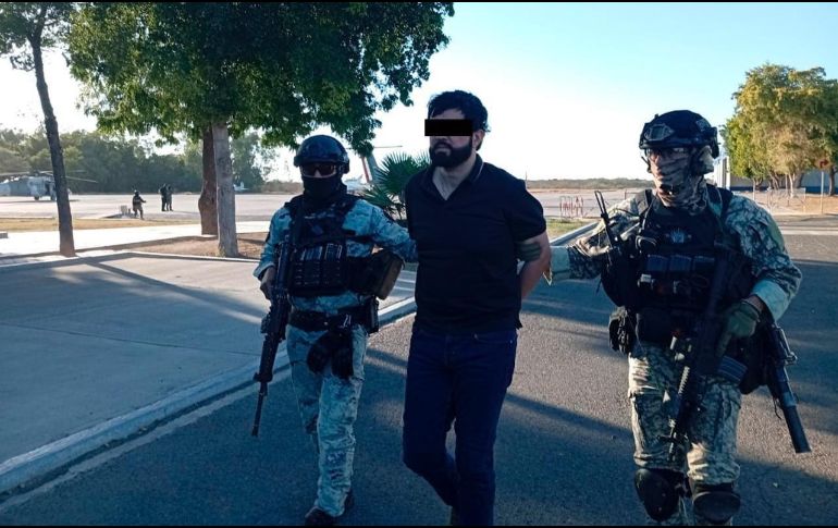 Autoridades trasladaron rápidamente por aire al detenido para evitar que grupos armados intentaran rescatarlo. X/OHarfuch