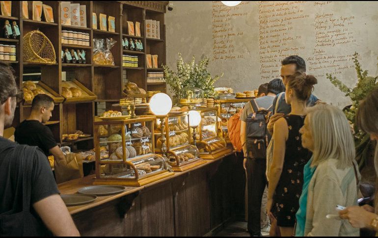 Interiores de la panadería Rosetta, ubicada en la Colonia Roma Norte. ESPECIAL