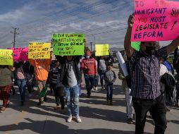 El cónsul general de México en Nogales, Arizona, anunció que se ha puesto en marcha la estrategia de apoyo a los migrantes mexicanos deportados en la garita de Nogales, Sonora. SUN/ARCHIVO