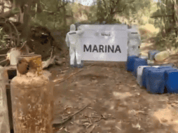 La Semar avisó que los laboratorios y los materiales fueron destruidos en el lugar, evitando que éstos fueran empleados para la elaboración de drogas sintéticas. ESPECIAL/X/@SEMAR_mx.